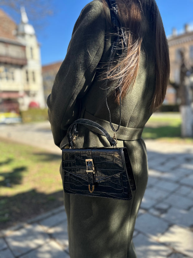 Черна чанта Антония